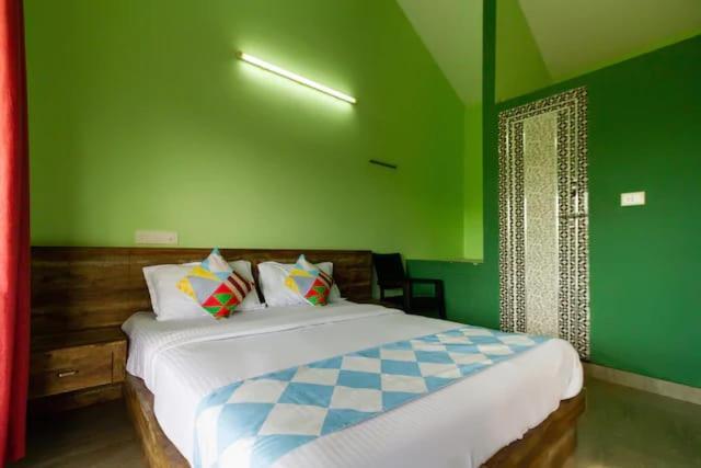 Letstay Vythiri Hill Palace Habitación foto